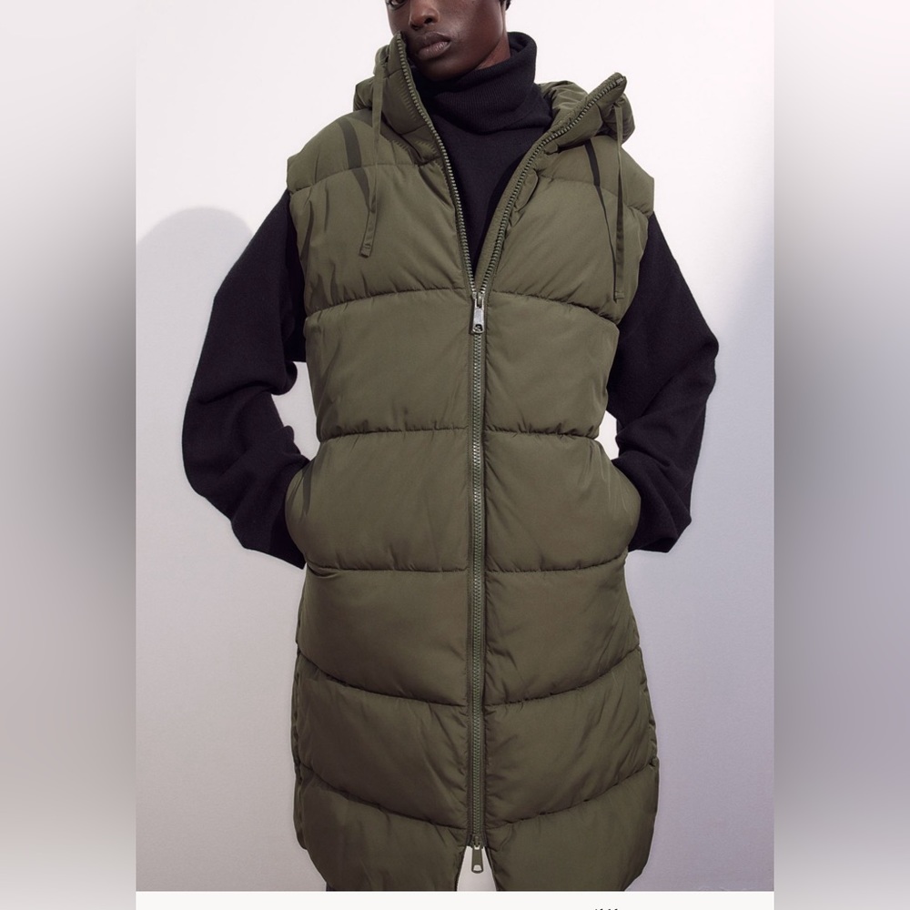 - Hooded puffer vest